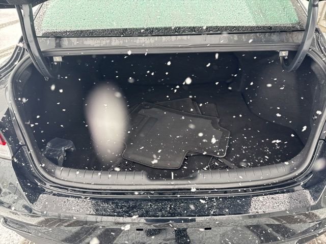 Used 2023 Hyundai Elantra SEL w/ Cargo Package image 20