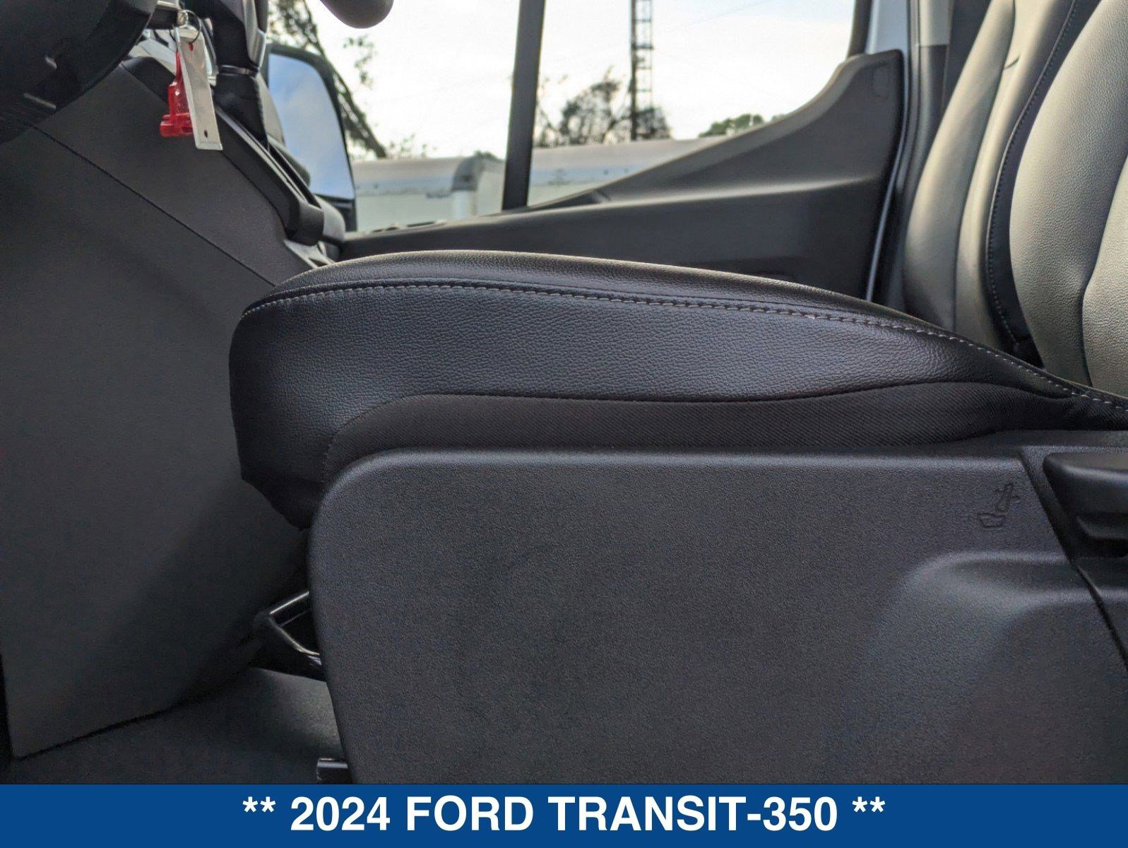 New 2024 Ford Transit 350 Low Roof DRW w/ Exterior Upgrade Package image 17