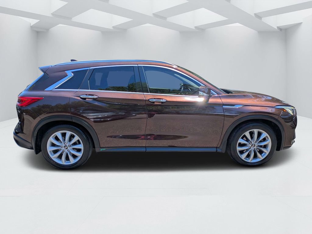 Used 2020 INFINITI QX50 Luxe w/ Navigation Package AWD/4WD image 2