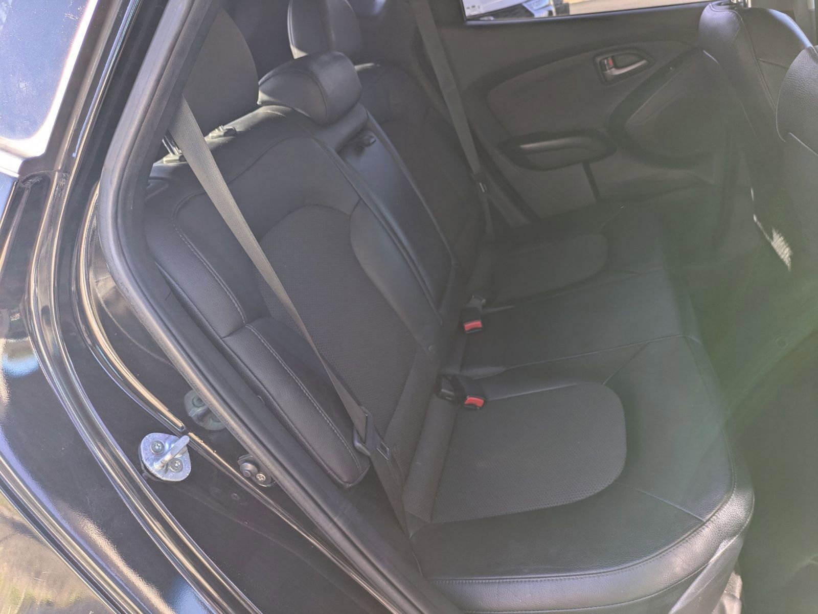 Used 2014 Hyundai Tucson SE image 24