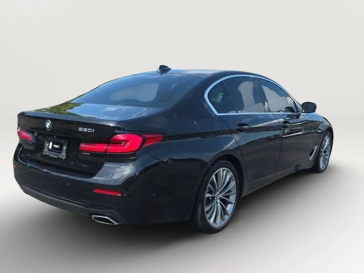 Used 2021 BMW 530i w/ Premium Package RWD image 7