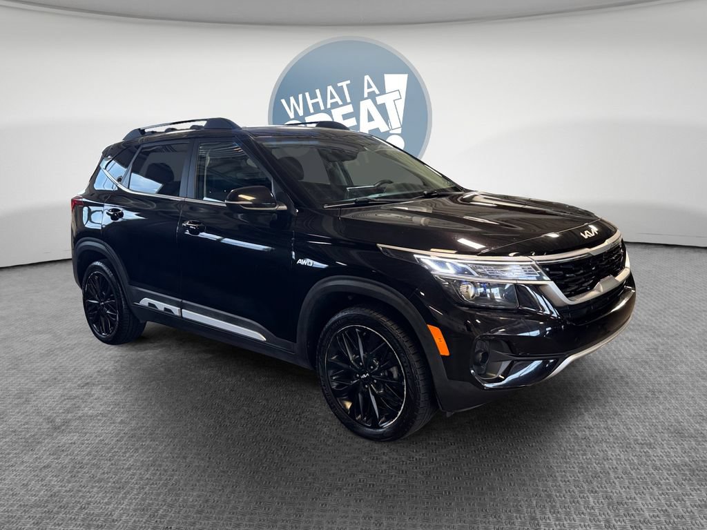 Used 2022 Kia Seltos Nightfall Edition AWD/4WD image 1