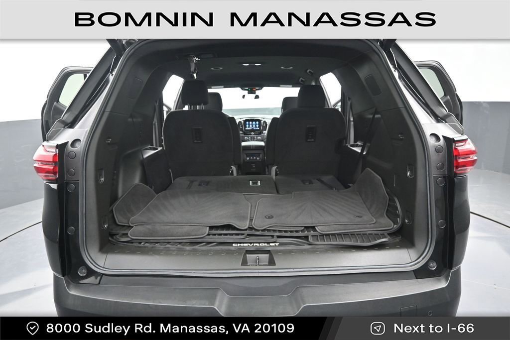 Used 2023 Chevrolet Traverse LT AWD/4WD image 11