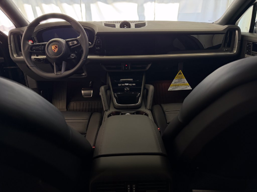 New 2026 Porsche Cayenne S AWD/4WD image 17