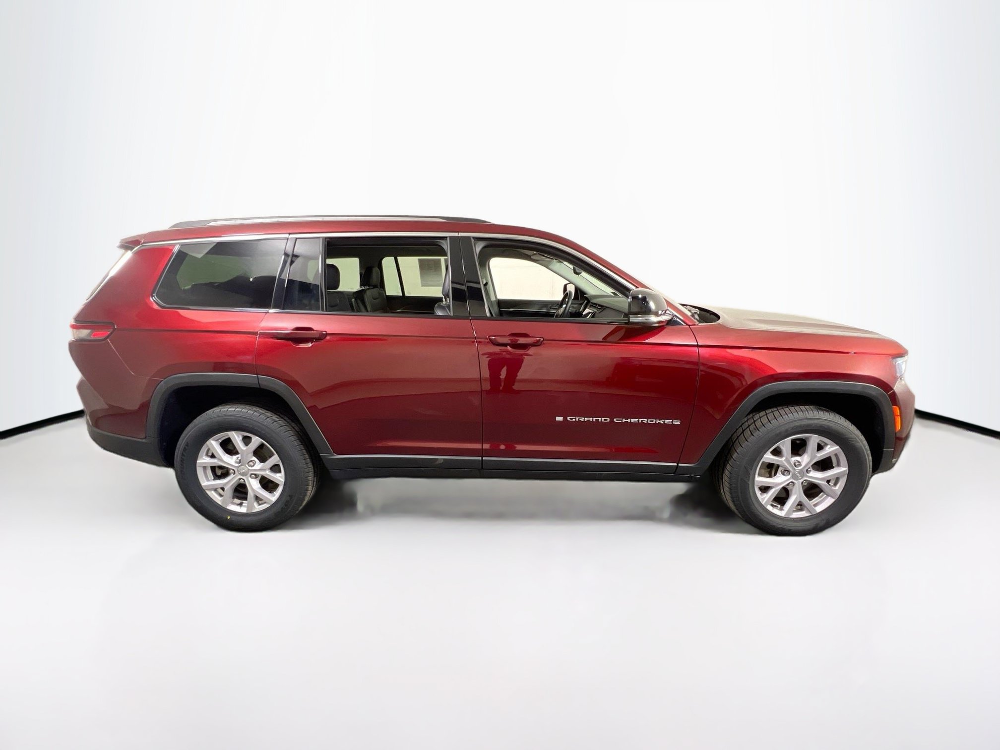 Used 2021 Jeep Grand Cherokee L Limited AWD/4WD image 4