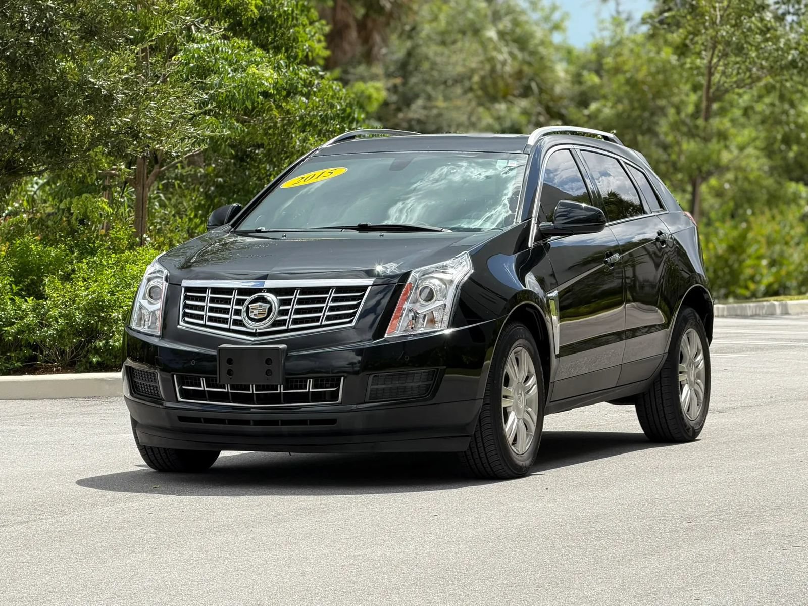 Used 2015 Cadillac SRX Luxury AWD/4WD image 3