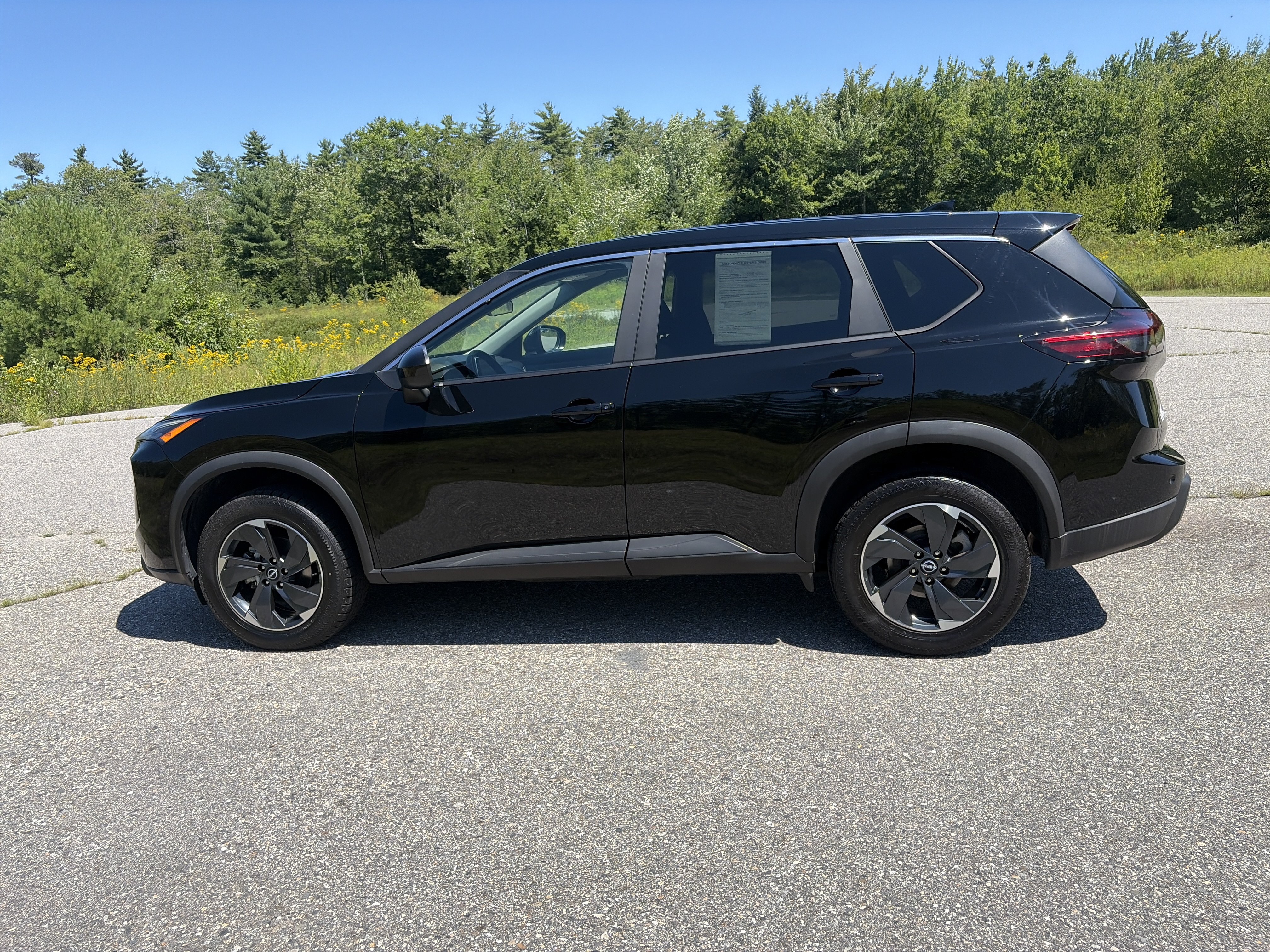 Certified 2024 Nissan Rogue SV AWD/4WD image 15