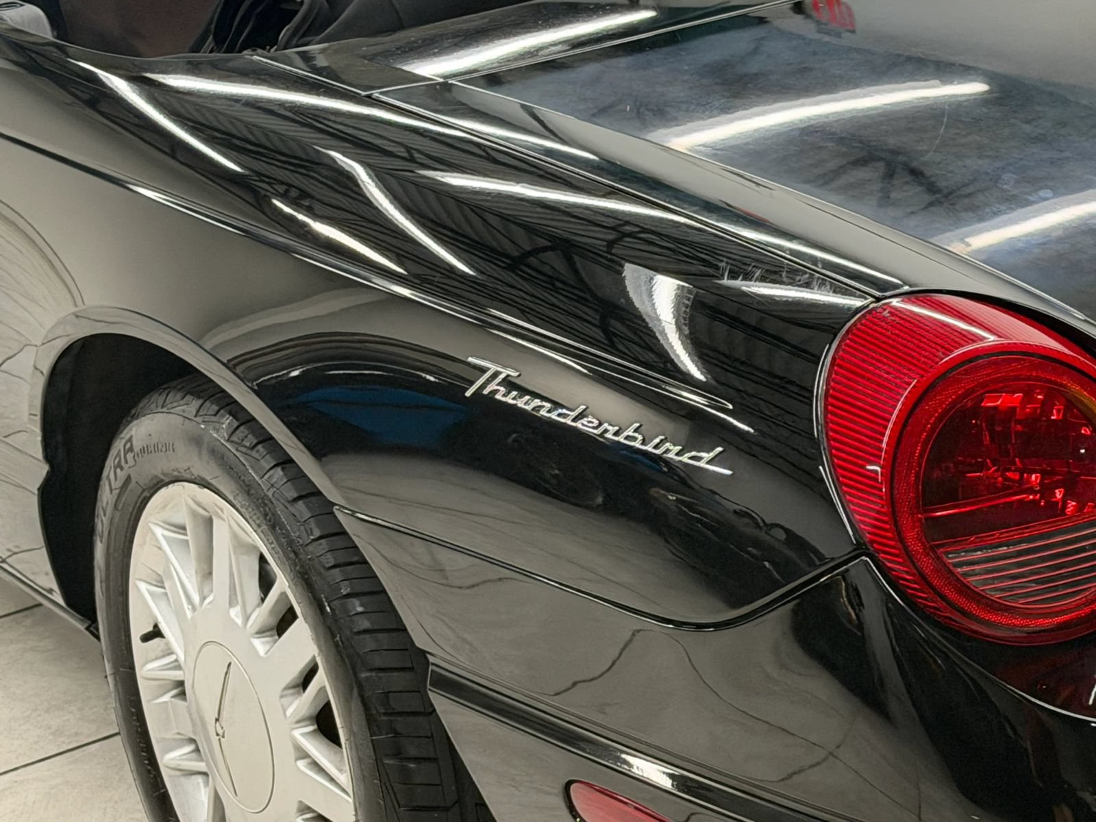Used 2003 Ford Thunderbird RWD image 12