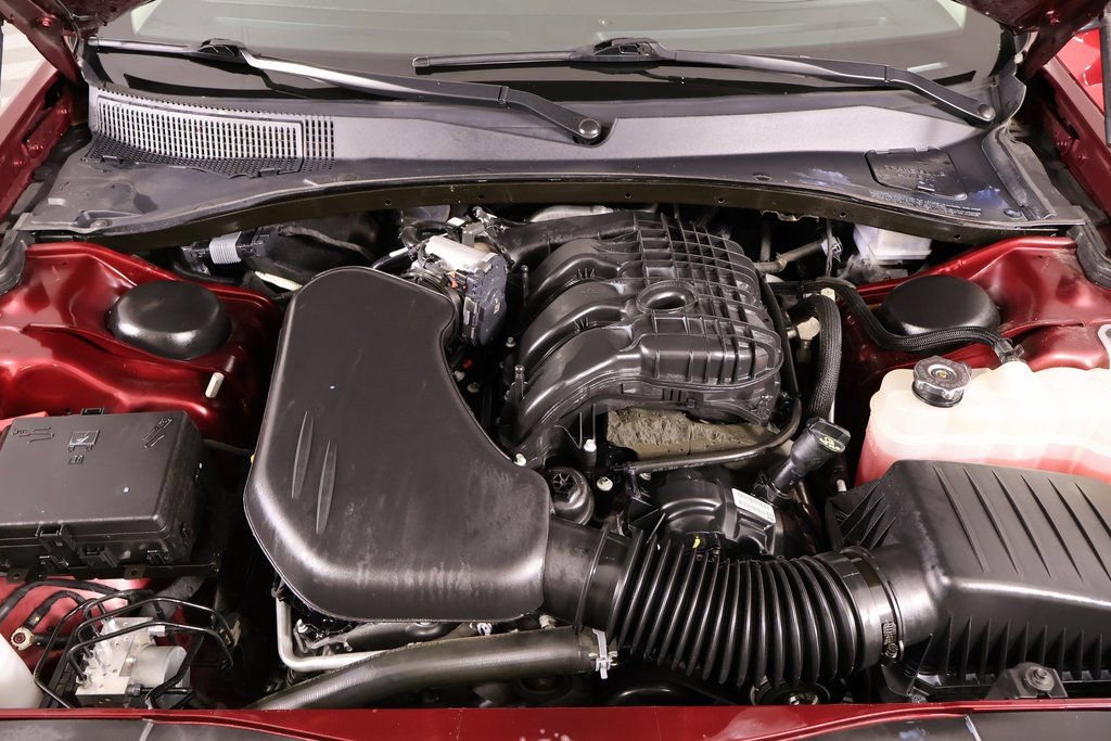 Used 2023 Chrysler 300 Touring w/ Sport Appearance Package image 18