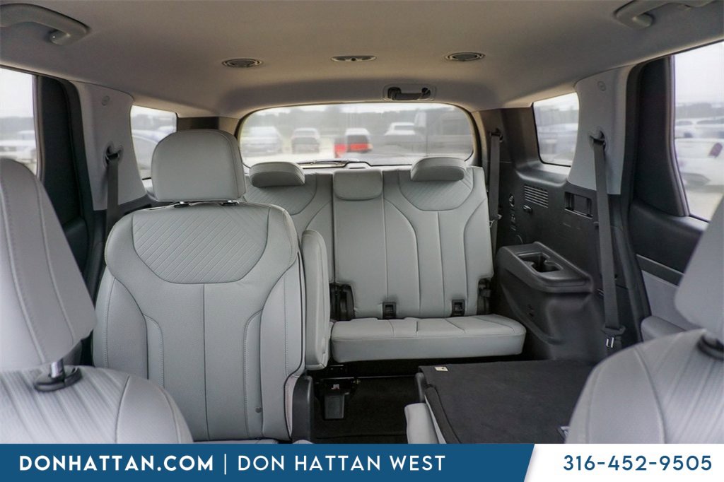 Used 2024 Hyundai Palisade SEL image 24