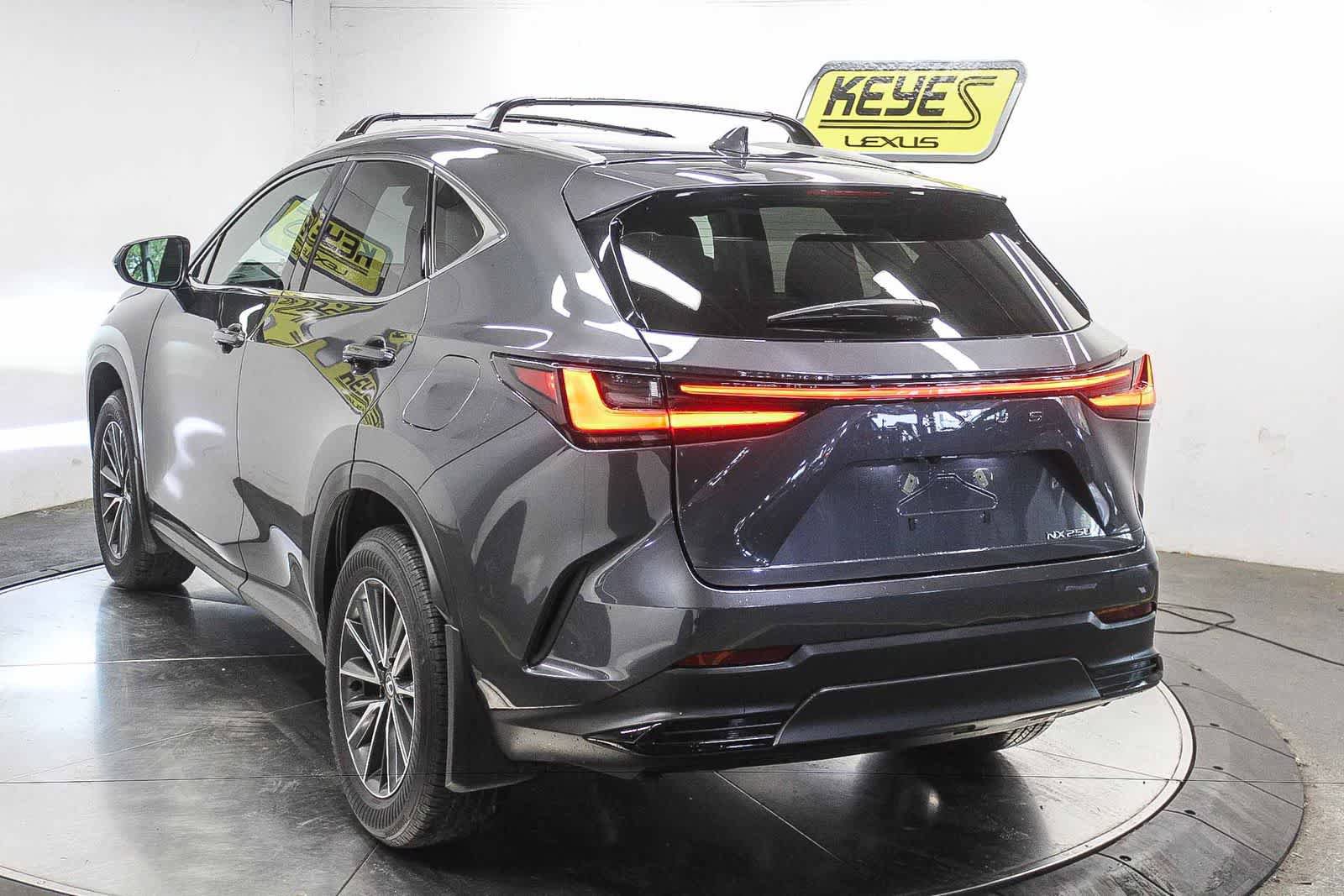 Used 2025 Lexus NX 250 FWD w/ Accessory Package (2T) image 8