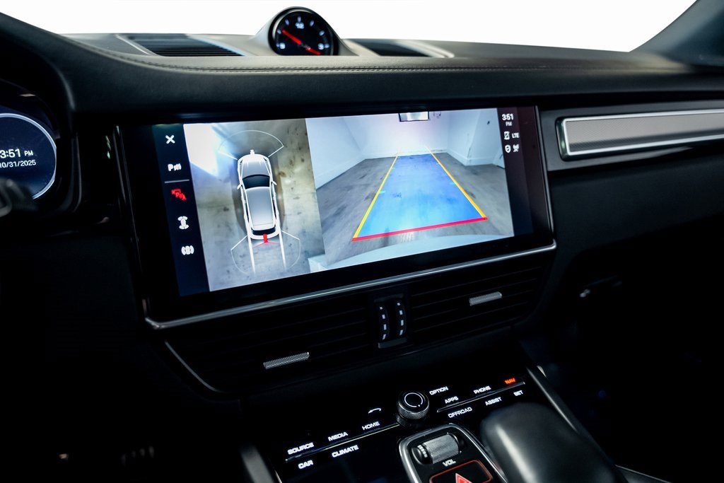 Used 2022 Porsche Cayenne S Platinum image 51