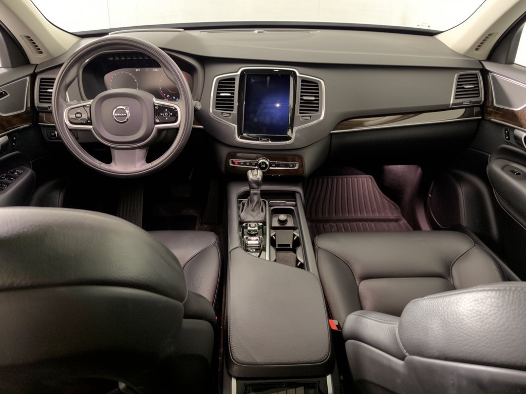 Used 2019 Volvo XC90 T6 Momentum w/ Protection Package Premier AWD/4WD image 17