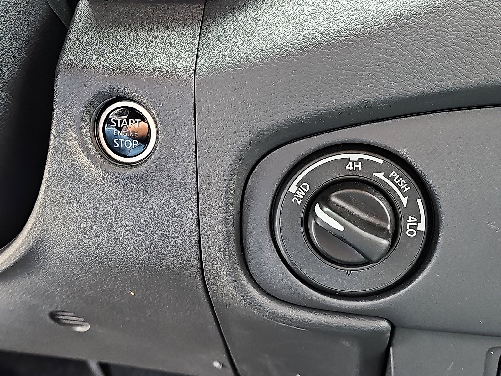 Certified 2024 Nissan Frontier SV w/ Technology Package image 24