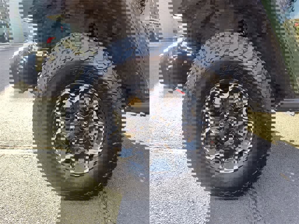 Used 2023 Jeep Wrangler Unlimited Rubicon w/ Cold Weather Group image 10