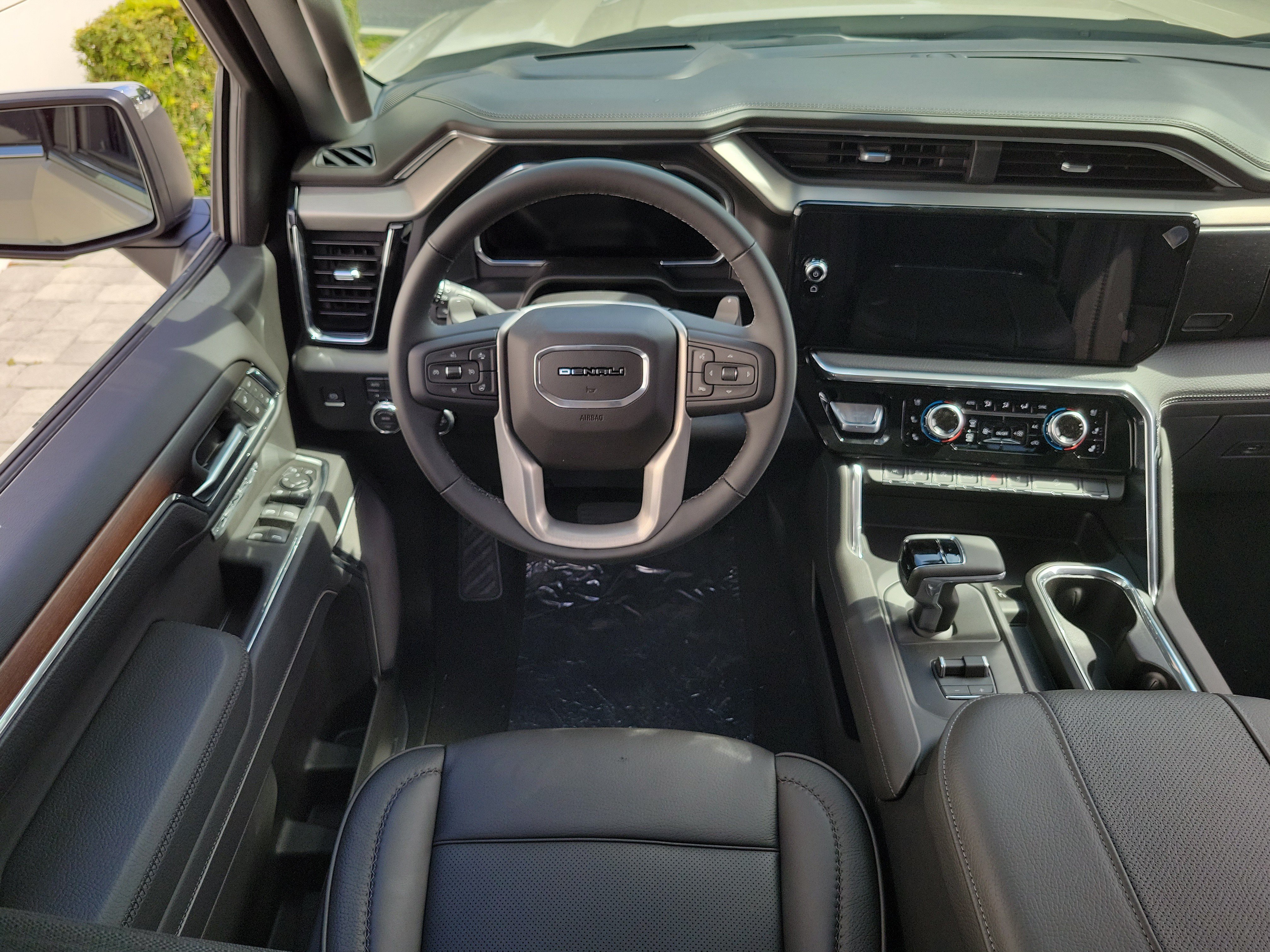 New 2026 GMC Sierra 1500 Denali w/ Technology Package AWD/4WD image 15