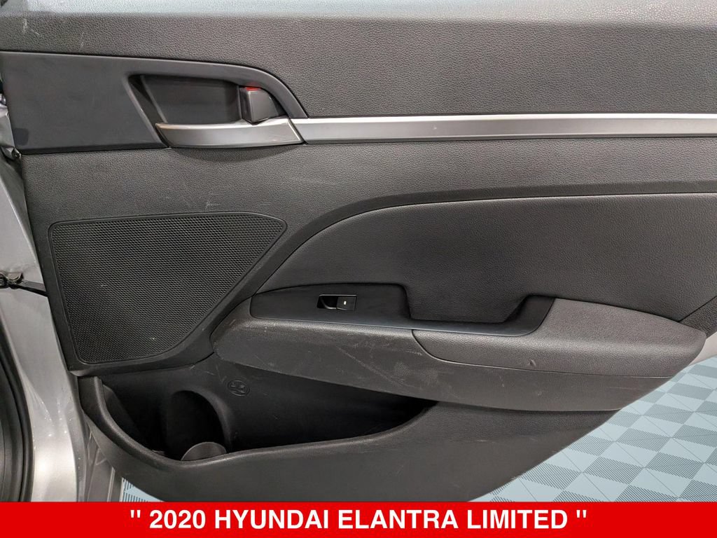 Used 2020 Hyundai Elantra Limited w/ Cargo Package (C1) FWD image 30