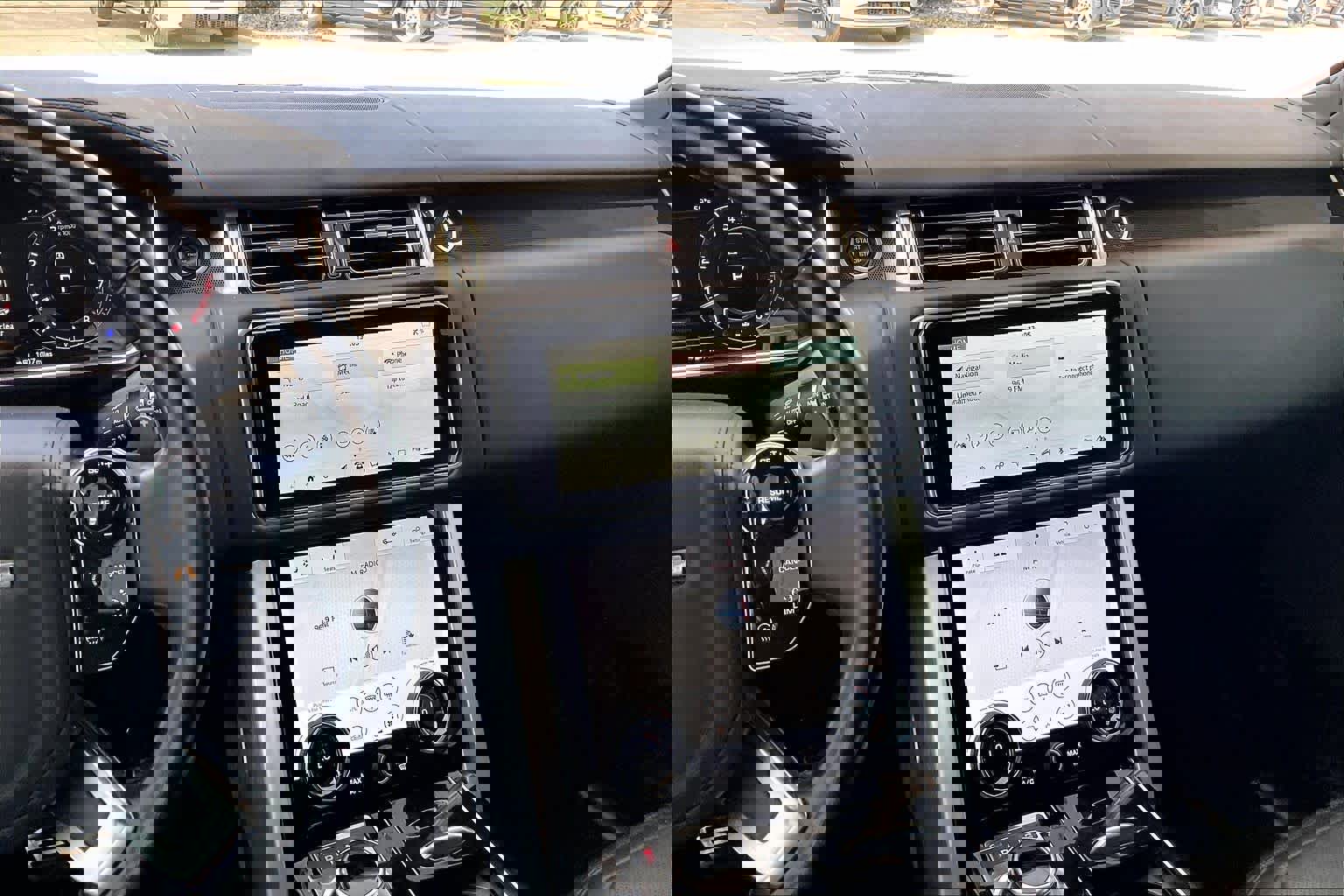 Used 2022 Land Rover Range Rover Westminster Edition image 7