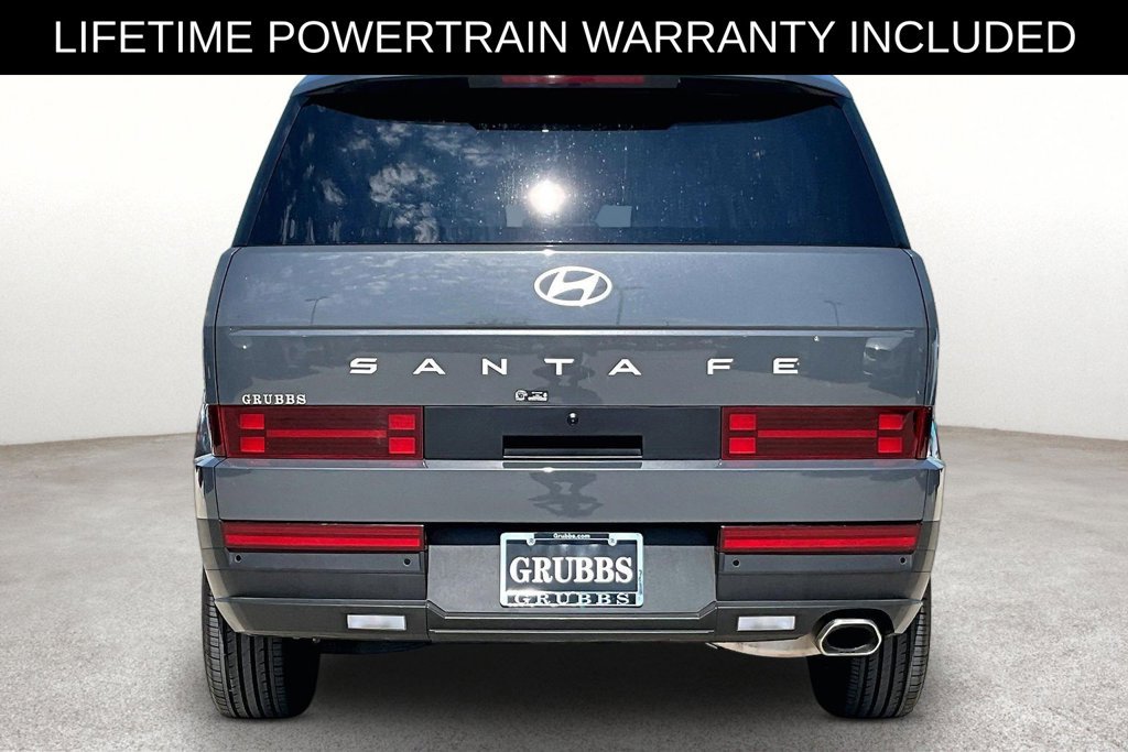 Used 2025 Hyundai Santa Fe SEL FWD image 5