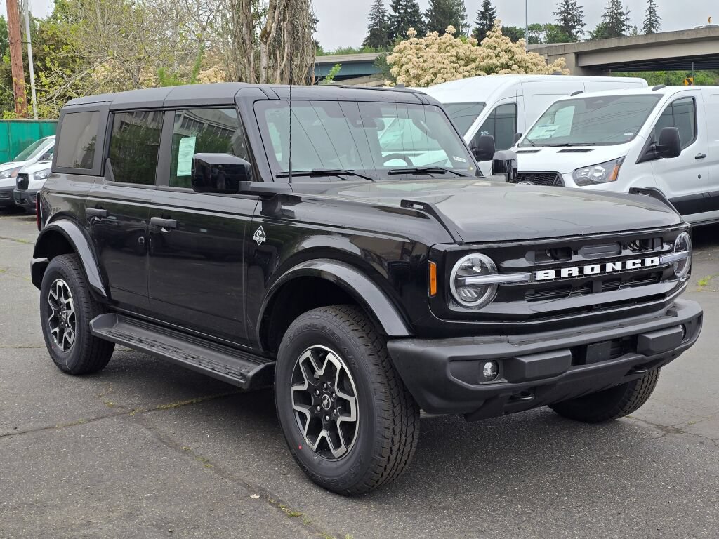 New 2026 Ford Bronco Outer Banks AWD/4WD image 7