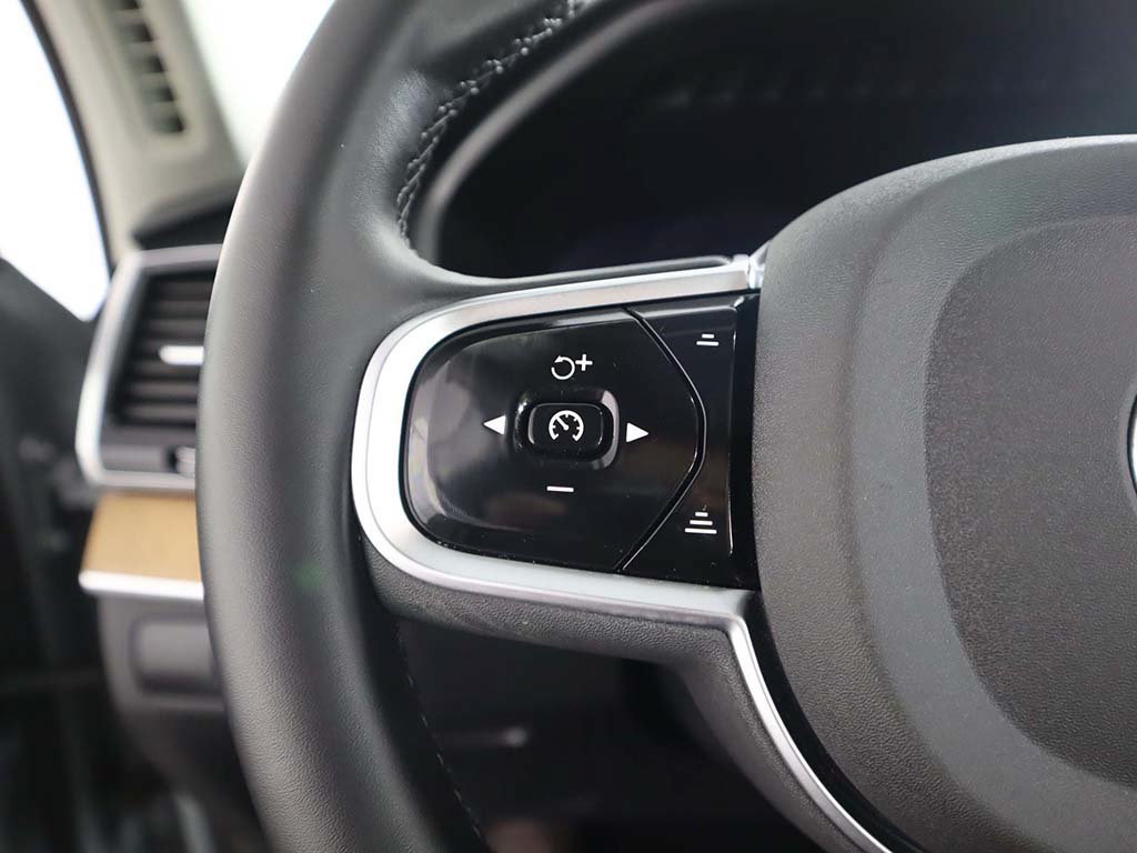 Used 2025 Volvo XC90 B6 Plus w/ Protection Package Premier AWD/4WD image 49