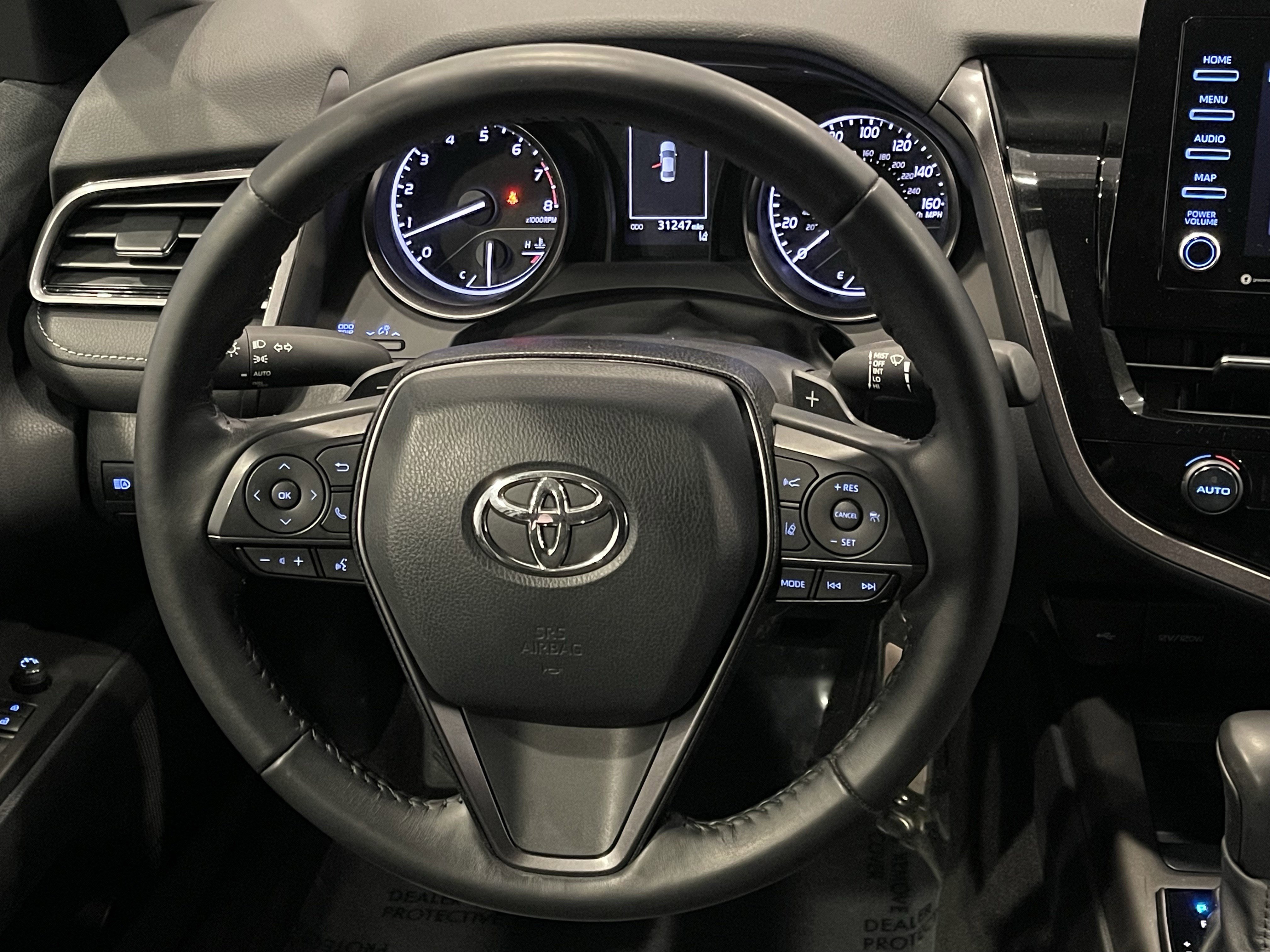 Used 2021 Toyota Camry SE image 15