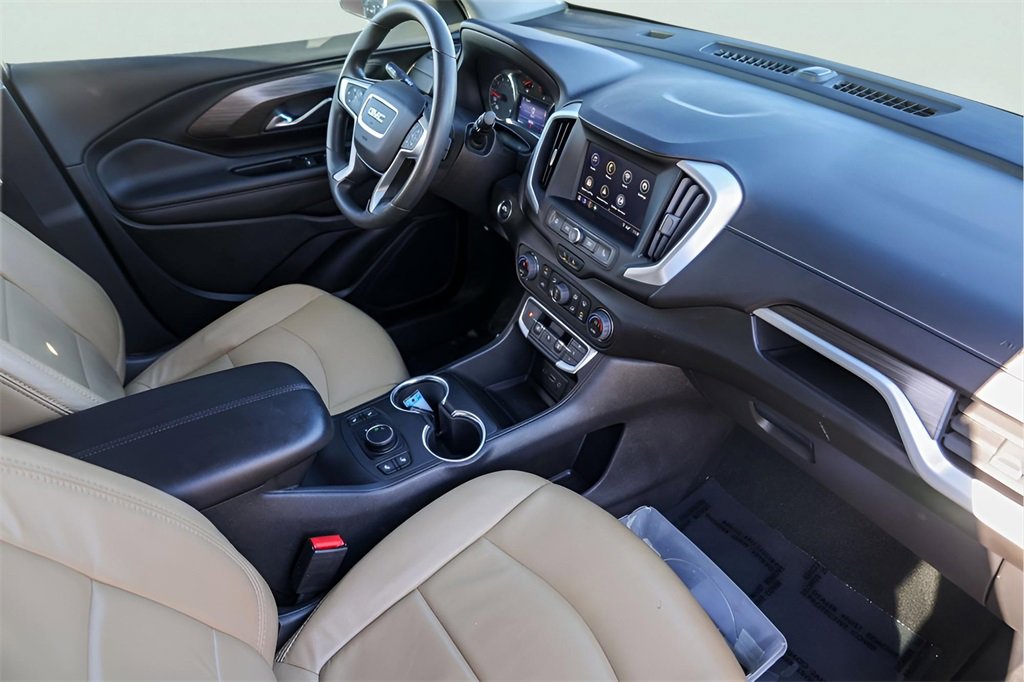 Used 2023 GMC Terrain SLE w/ Driver Convenience Package image 31