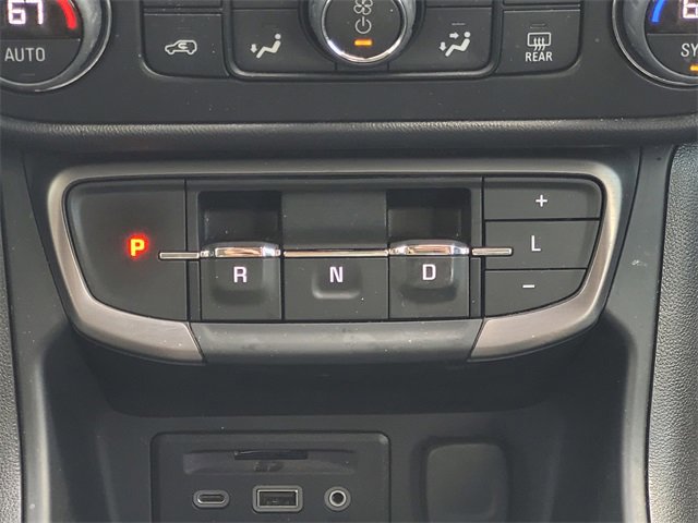 Used 2024 GMC Terrain AT4 image 16