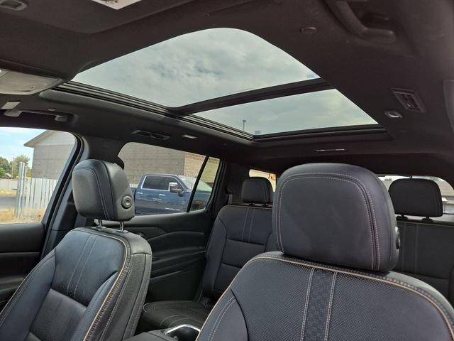 Used 2026 Chevrolet Traverse High Country w/ LPO, Floor Liner Package AWD/4WD image 32
