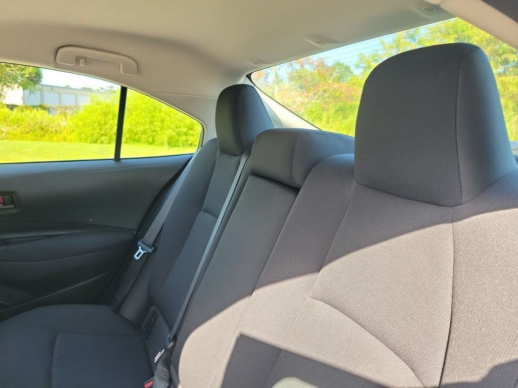 Certified 2022 Toyota Corolla LE FWD image 23
