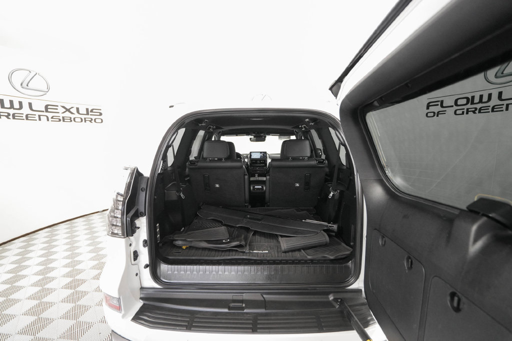 Certified 2023 Lexus GX 460 Luxury w/ Sport Design Package AWD/4WD image 22