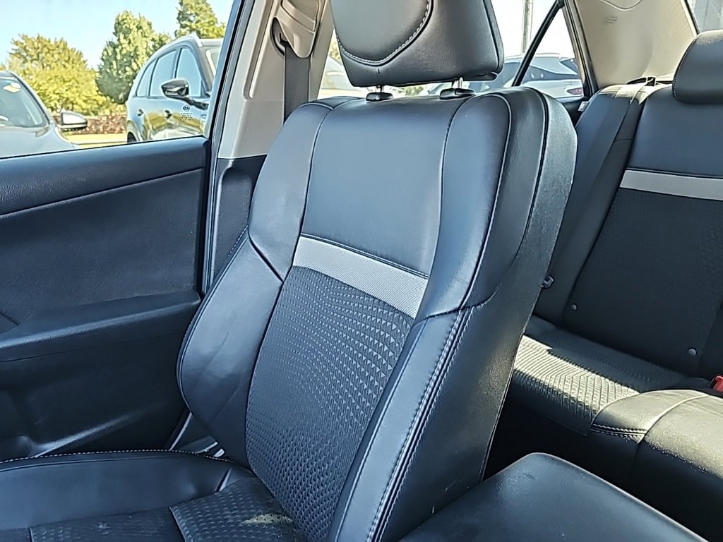 Used 2012 Toyota Camry LE image 13