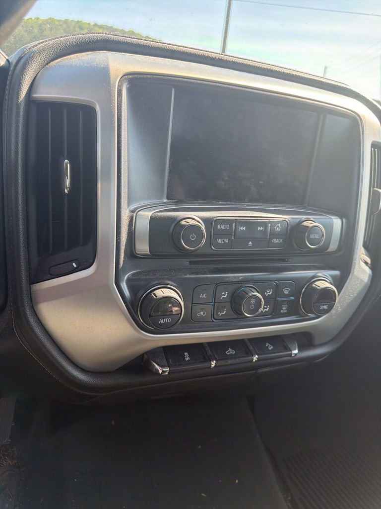 Used 2017 GMC Sierra 1500 SLE w/ SLE Value Package image 5