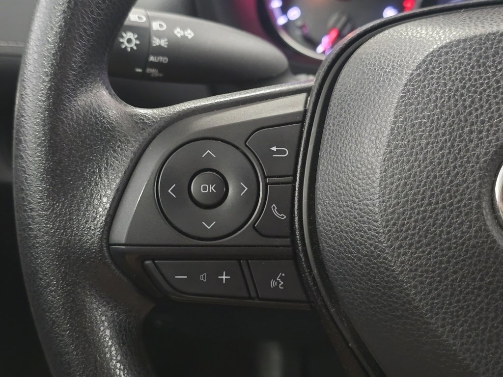 Used 2022 Toyota RAV4 XLE image 31