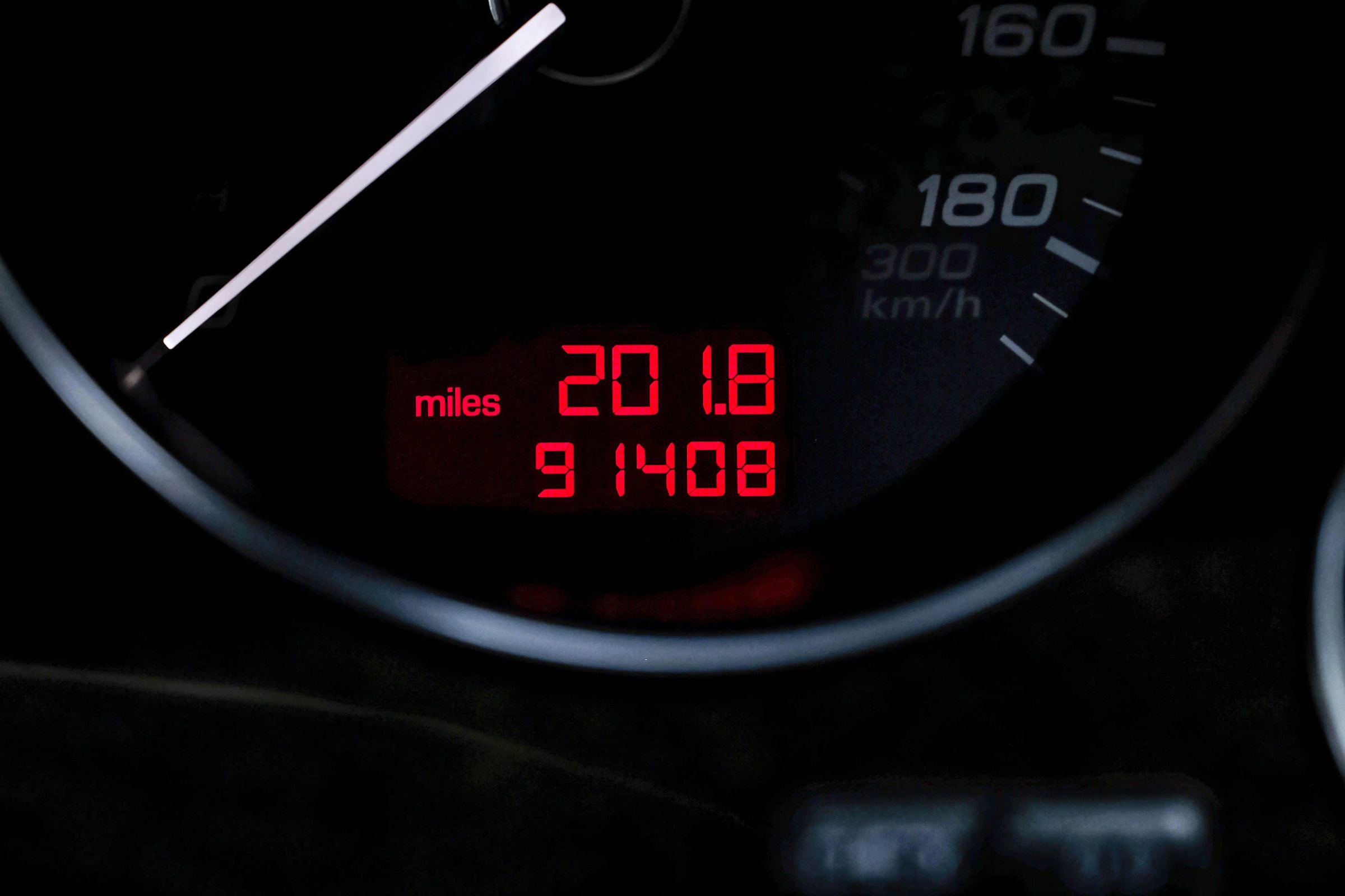 Used 2007 Audi S8 image 21