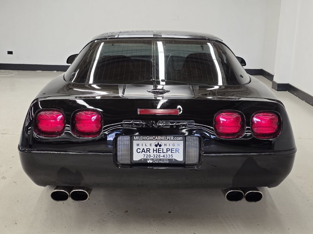 Used 1995 Chevrolet Corvette Coupe RWD image 14