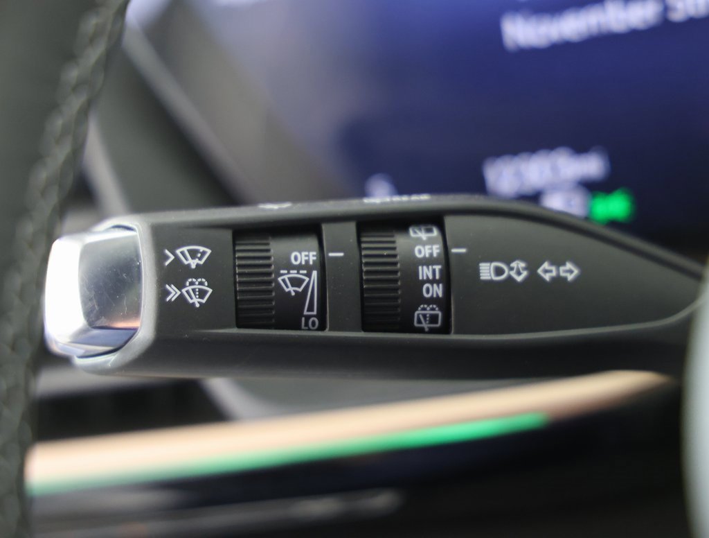 Certified 2025 Buick Envision Sport Touring image 25