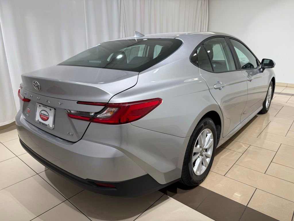 Certified 2025 Toyota Camry LE image 5