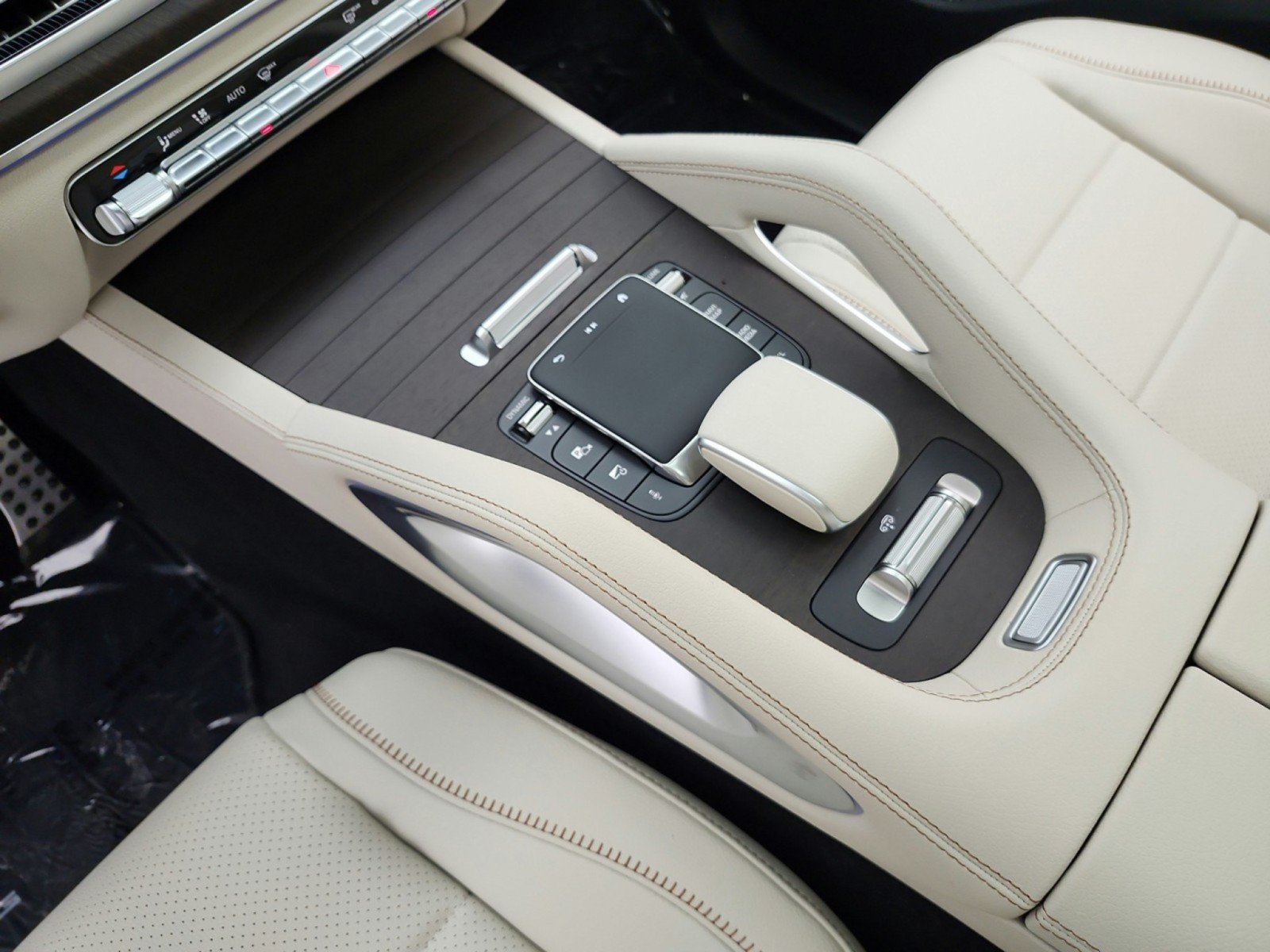 New 2027 Mercedes-Benz GLE 450 4MATIC image 9