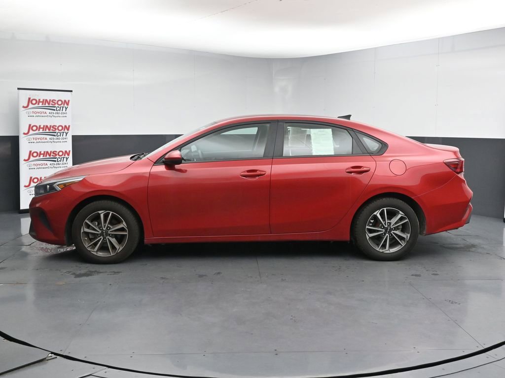 Used 2023 Kia Forte LXS FWD image 5