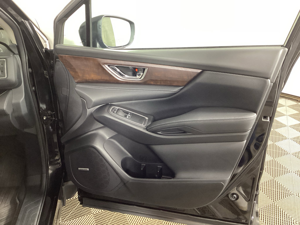 Used 2024 Subaru Ascent Touring image 8