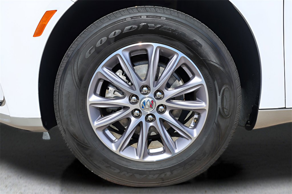 Used 2024 Buick Enclave Premium image 14