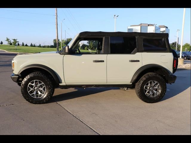 Used 2021 Ford Bronco Badlands image 3