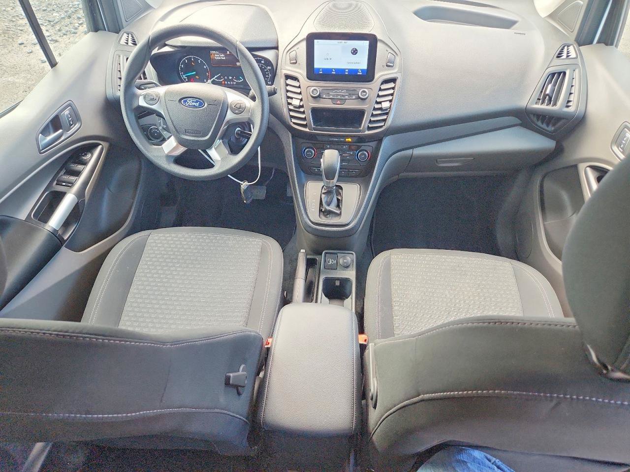 Used 2023 Ford Transit Connect XLT FWD image 7