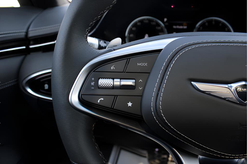Used 2024 Genesis GV70 2.5T w/ Sport Prestige Package AWD/4WD image 14