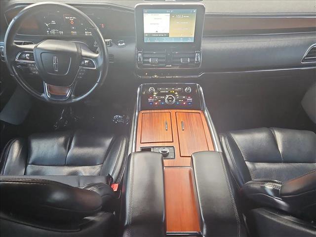 Used 2020 Lincoln Navigator Reserve w/ Luxury Package image 20