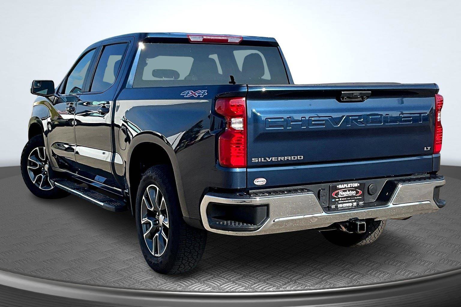 Used 2023 Chevrolet Silverado 1500 LT image 13