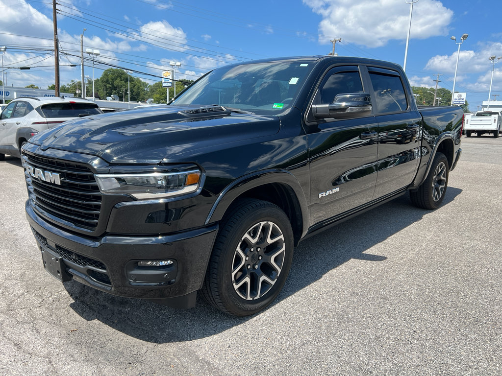 Used 2025 RAM 1500 Laramie w/ Sport Appearance Package AWD/4WD image 2