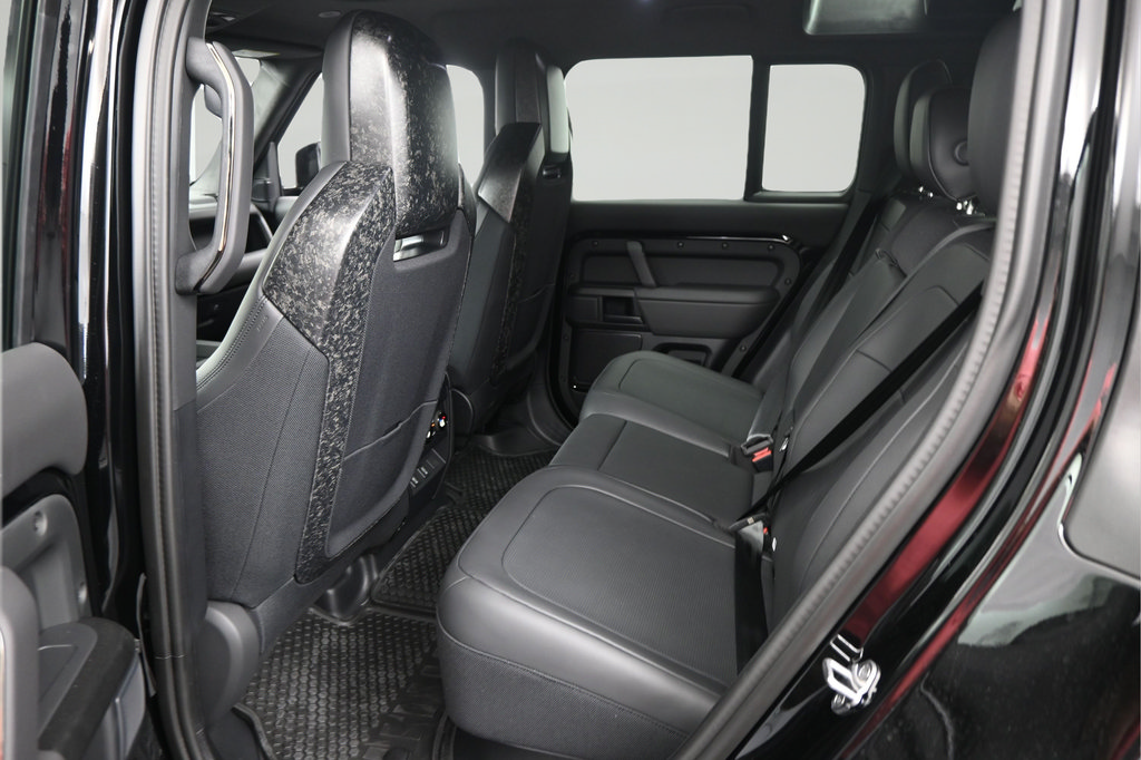 New 2026 Land Rover Defender 110 AWD/4WD image 6