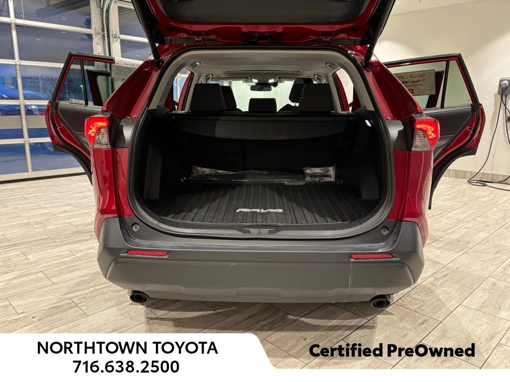 Used 2025 Toyota RAV4 XLE w/ Convenience Package image 26